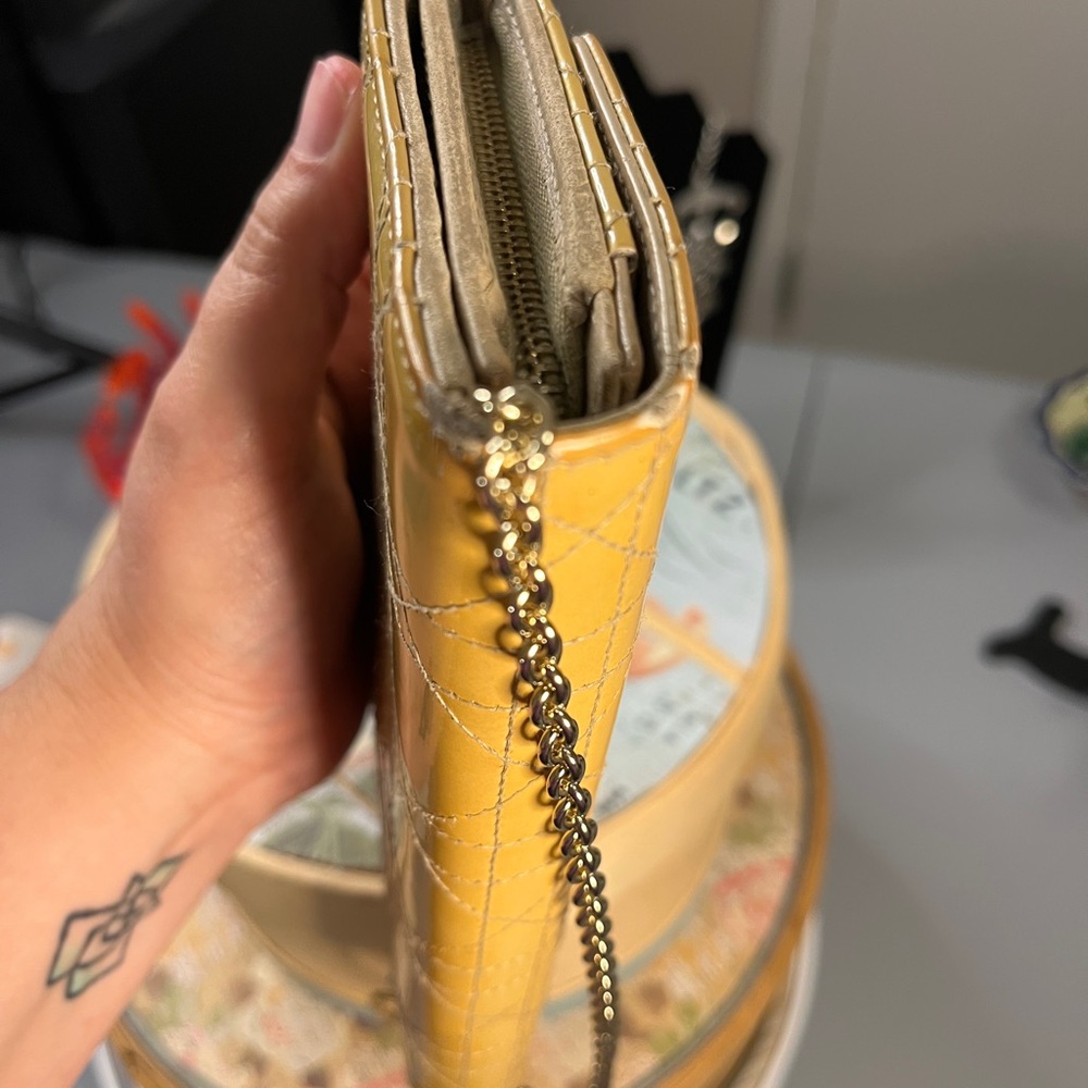 Christian Dior Cannage Yellow Quilted Patent-Leather Chain Shoulder Bag - Picture 6 of 13